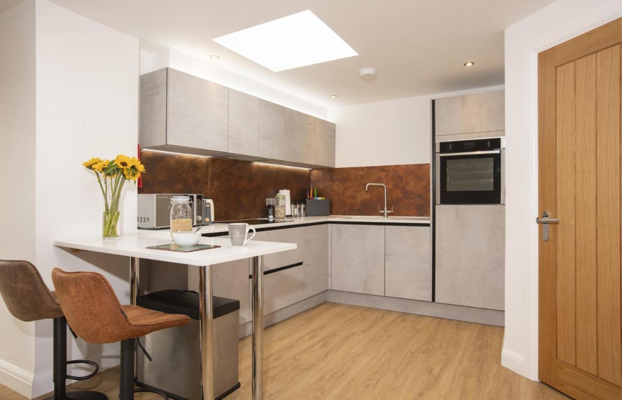 No 1 Wood Street Apartment Swindon Exterior foto